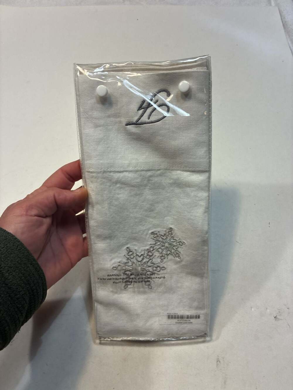 RedEnvelope Silver Embroidered Snowflake Linen Blend Monogrammed Guest Towels